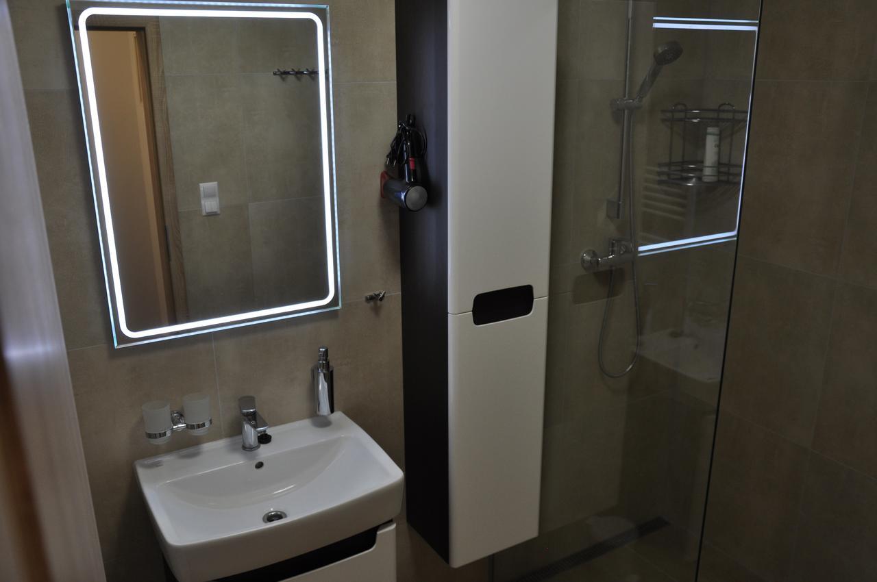Apartman 14 Lucky Demaenovska Dolina מראה חיצוני תמונה